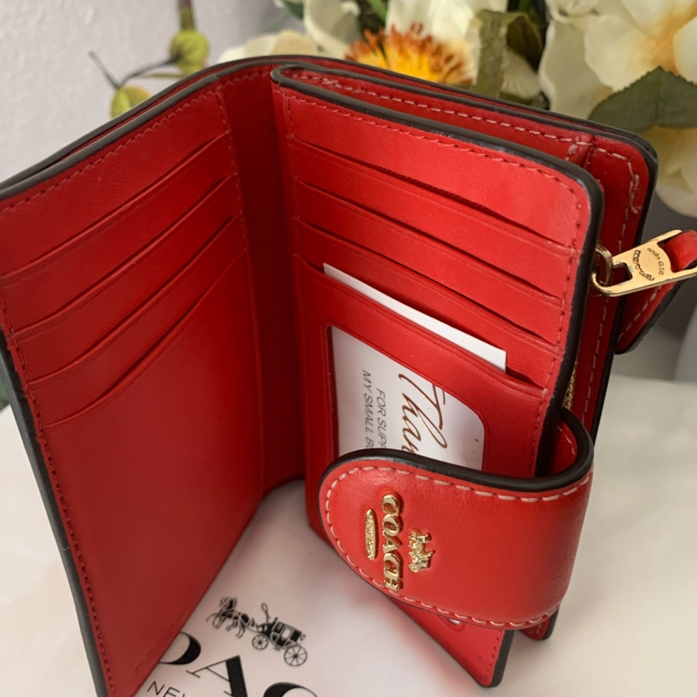 NWOT COACH MEDIUM CORNER ZIP WALLET WITH MINI VINTAGE ROSE PRINT - Picture 4 of 7